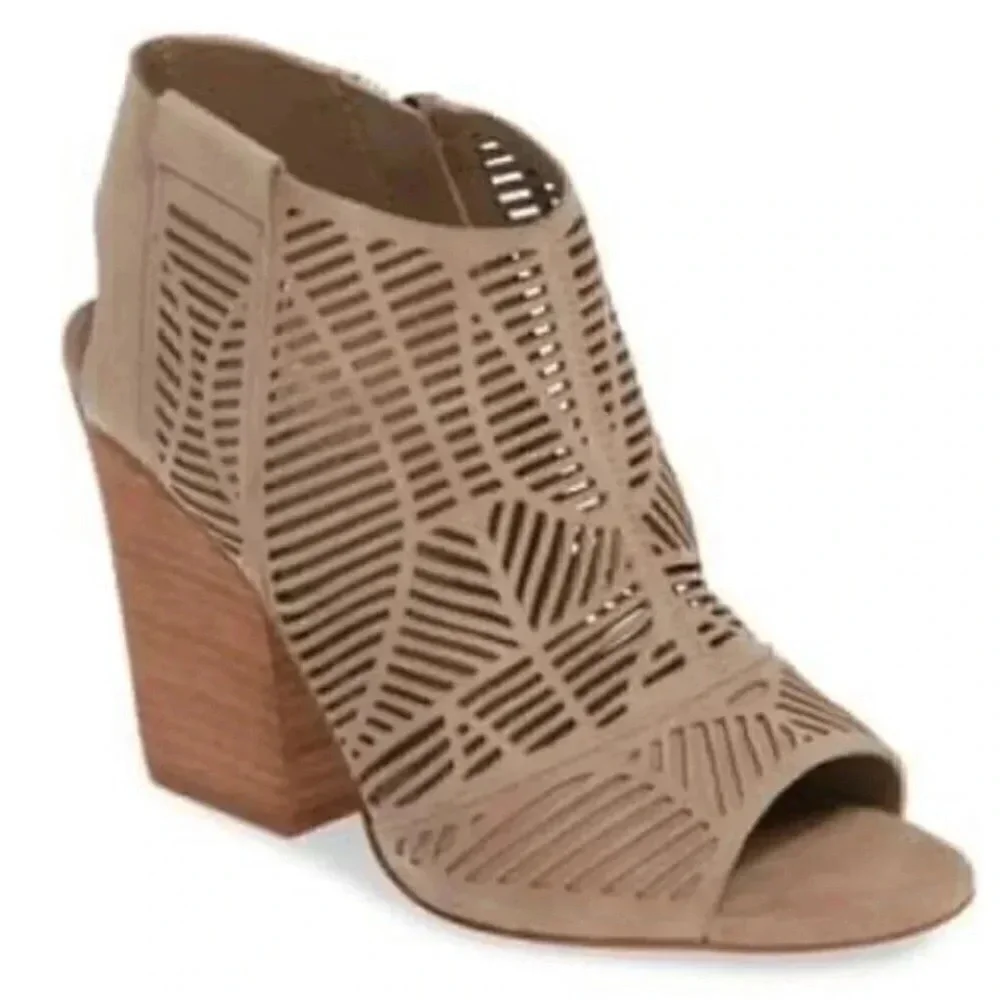 Vince Camuto Kimora Peep Toe Booties Taupe Cutout Heels 9